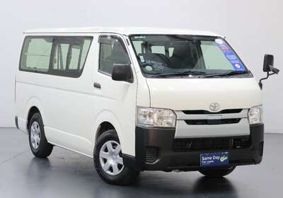 2018 TOYOTA HIACE 3.0L DIESEL 2WD 5 SEATER