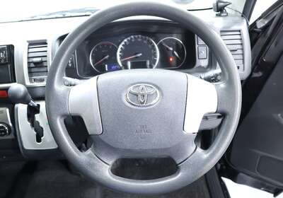 2014 TOYOTA HIACE 3.0L DIESEL 2WD 