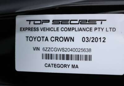 2012 TOYOTA CROWN 3.5L HYBRID 5 SEATER