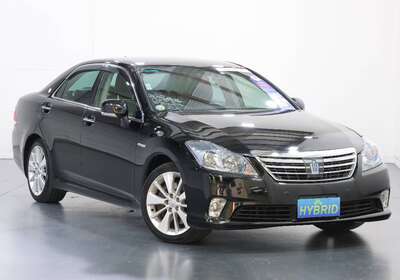 2012 TOYOTA CROWN 3.5L HYBRID 5 SEATER