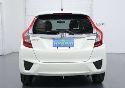 2014 HONDA FIT 1.5L HYBRID 5 SEATER