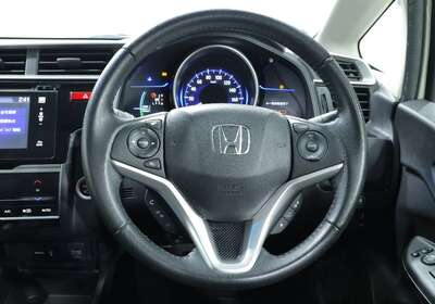 2014 HONDA FIT 1.5L HYBRID 5 SEATER