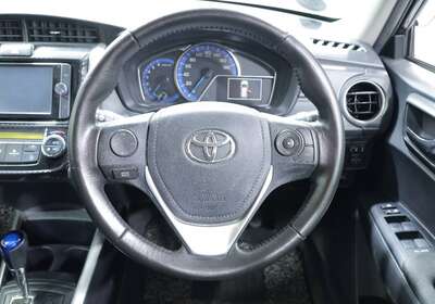 2014 TOYOTA COROLLA FIELDER 1.5L HYBRID 5 SEATER