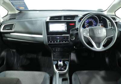 2015 HONDA FIT 1.5L HYBRID 5 SEATER