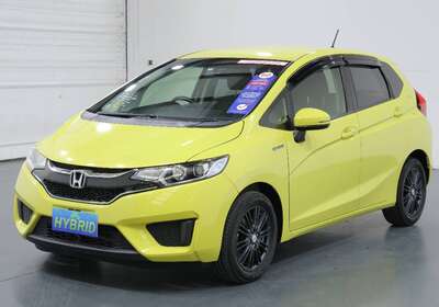 2016 HONDA FIT 1.5L HYBRID 5 SEATER