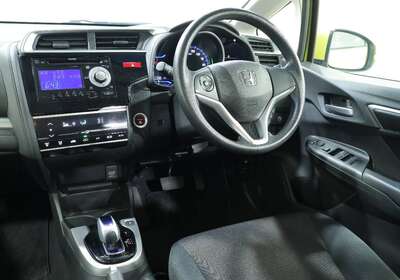 2016 HONDA FIT 1.5L HYBRID 5 SEATER