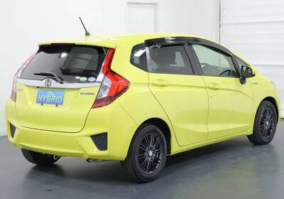 2016 HONDA FIT 1.5L HYBRID 5 SEATER