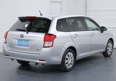 2015 TOYOTA COROLLA FIELDER 1.5L HYBRID 5 SEATER