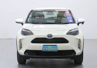 2022 TOYOTA YARIS CROSS GX HYBRID (AWD)