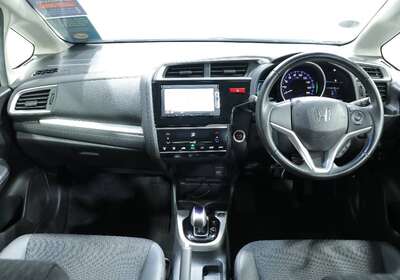 2015 HONDA FIT 1.5L HYBRID 5 SEATER