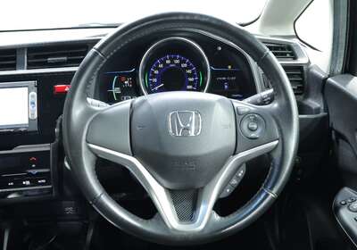 2015 HONDA FIT 1.5L HYBRID 5 SEATER