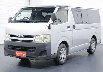 2013 TOYOTA HIACE 3.0L DIESEL 2WD 