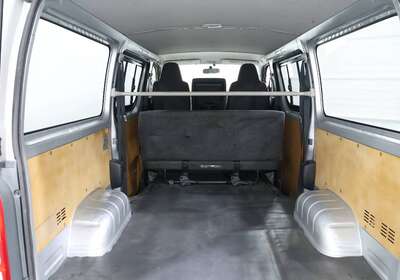 2013 TOYOTA HIACE 3.0L DIESEL 2WD 