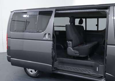 2013 TOYOTA HIACE 3.0L DIESEL 2WD 