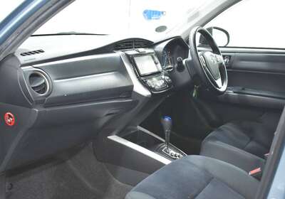 2013 TOYOTA COROLLA FIELDER 1.5L HYBRID 5 SEATER