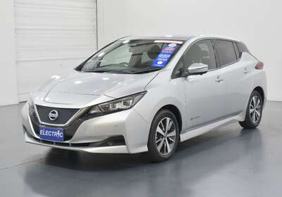 2020 NISSAN LEAF 100% ELECTRIC 5 SEATER