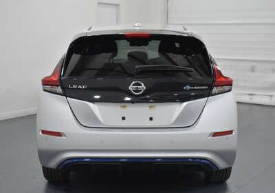 2020 NISSAN LEAF 100% ELECTRIC 5 SEATER