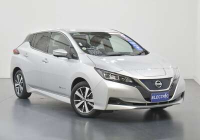 2020 NISSAN LEAF 100% ELECTRIC 5 SEATER