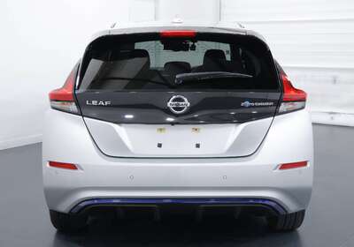 2020 NISSAN LEAF 100% ELECTRIC 5 SEATER