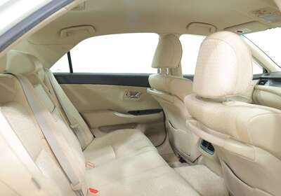 2011 TOYOTA CROWN 3.5L HYBRID 5 SEATER