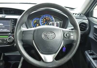 2014 TOYOTA COROLLA FIELDER 1.5L HYBRID 5 SEATER