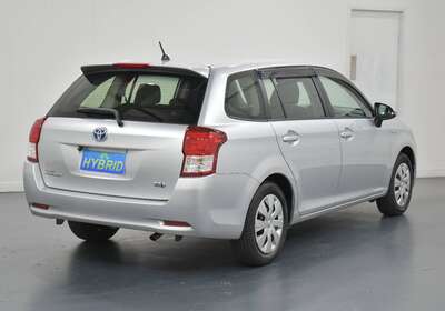 2014 TOYOTA COROLLA FIELDER 1.5L HYBRID 5 SEATER