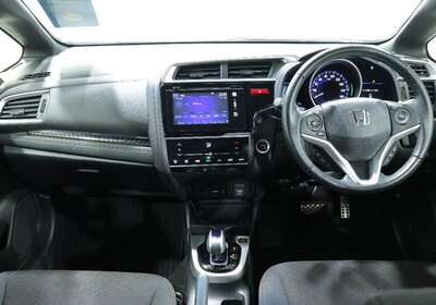 2014 HONDA FIT 1.5L HYBRID 5 SEATER