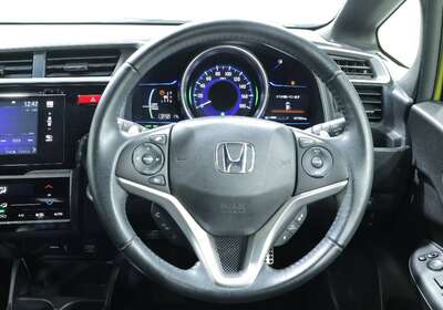 2014 HONDA FIT 1.5L HYBRID 5 SEATER