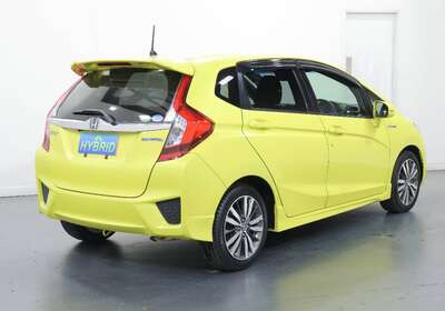 2014 HONDA FIT 1.5L HYBRID 5 SEATER