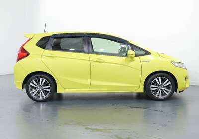 2014 HONDA FIT 1.5L HYBRID 5 SEATER