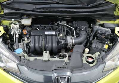 2014 HONDA FIT 1.5L HYBRID 5 SEATER