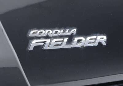 2013 TOYOTA COROLLA FIELDER 1.5L HYBRID 5 SEATER