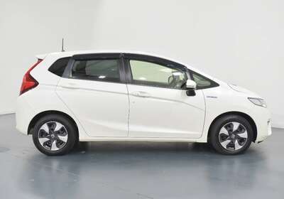 2016 HONDA FIT 1.5L HYBRID 5 SEATER