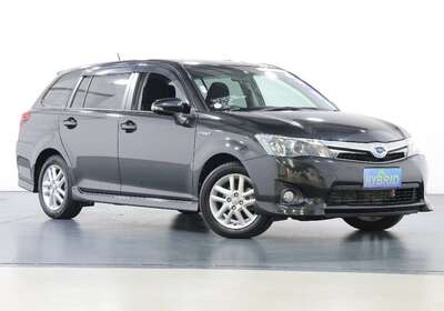 2013 TOYOTA COROLLA FIELDER 1.5L HYBRID 5 SEATER