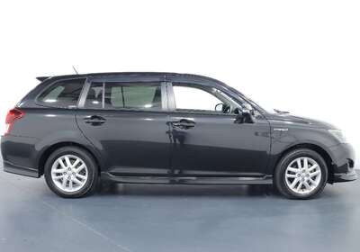 2013 TOYOTA COROLLA FIELDER 1.5L HYBRID 5 SEATER