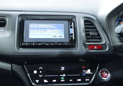 2015 HONDA VEZEL 1.5L HYBRID 5 SEATER