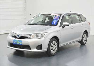 2014 TOYOTA COROLLA FIELDER 1.5L HYBRID 5 SEATER