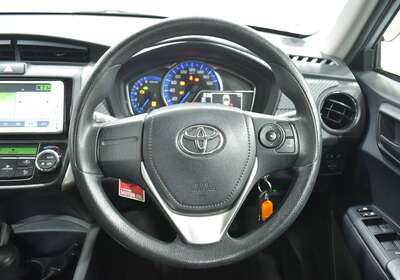 2014 TOYOTA COROLLA FIELDER 1.5L HYBRID 5 SEATER