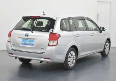 2014 TOYOTA COROLLA FIELDER 1.5L HYBRID 5 SEATER