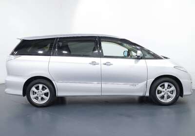 2011 TOYOTA ESTIMA HYBRID 7 SEATER