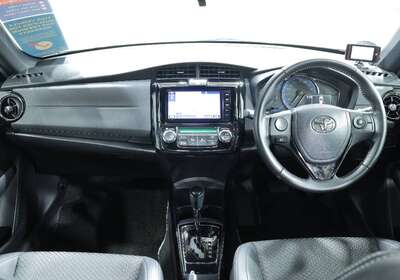 2015 TOYOTA COROLLA FIELDER 1.5L HYBRID 5 SEATER