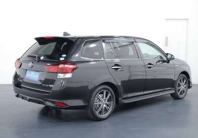 2016 TOYOTA COROLLA FIELDER 1.5L HYBRID 5 SEATER