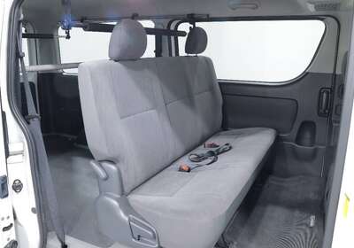 2013 TOYOTA HIACE 3.0L DIESEL 2WD 