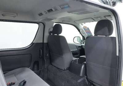 2013 TOYOTA HIACE 3.0L DIESEL 2WD 