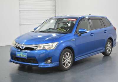 2013 TOYOTA COROLLA FIELDER 1.5L HYBRID 5 SEATER