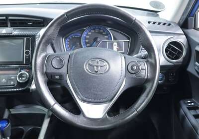 2013 TOYOTA COROLLA FIELDER 1.5L HYBRID 5 SEATER