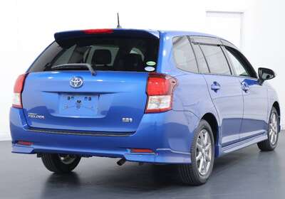 2013 TOYOTA COROLLA FIELDER 1.5L HYBRID 5 SEATER