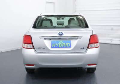 2013 TOYOTA COROLLA AXIO 1.5L HYBRID 5 SEATER