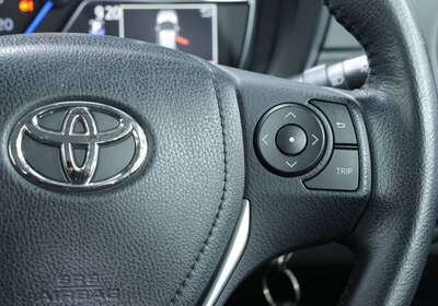 2015 TOYOTA COROLLA AXIO 1.5L HYBRID 5 SEATER