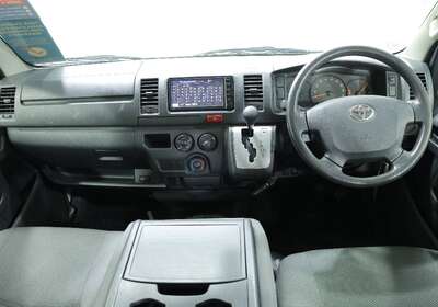 2016 TOYOTA HIACE 3.0L DIESEL 2WD 